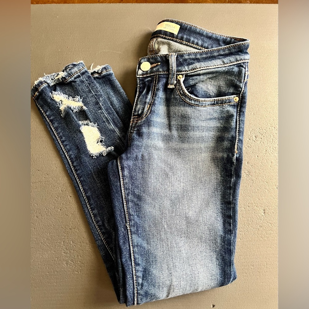 BKE Stella Distressed Women Jeans